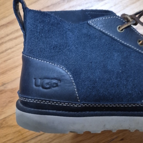 UGG Men\'s Sz. 12 Neumel Unlined Leather Chukka Boot In Dark Blue main image 14